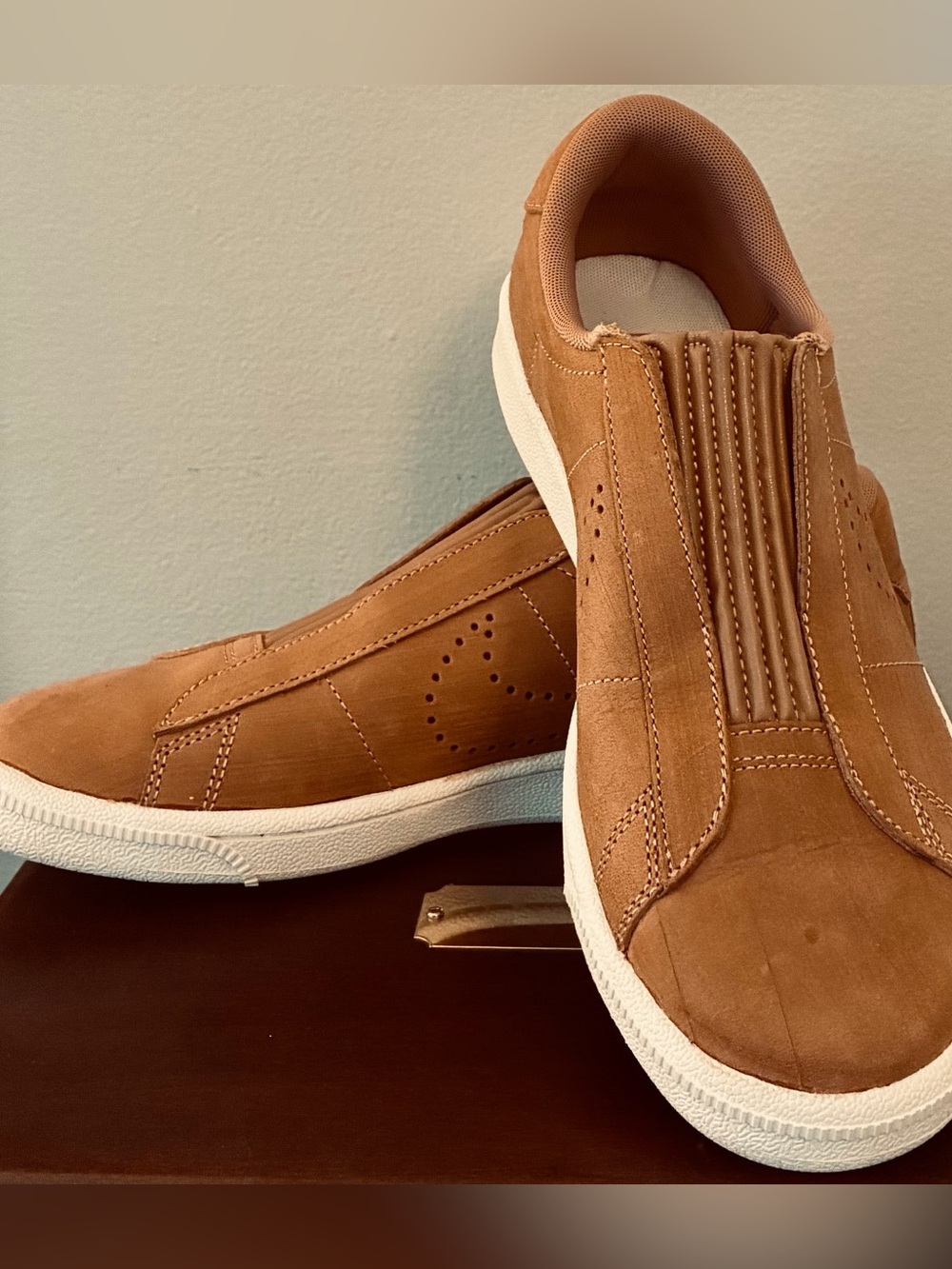 Nike Patike Tennis Ease Sneakers, 6.5